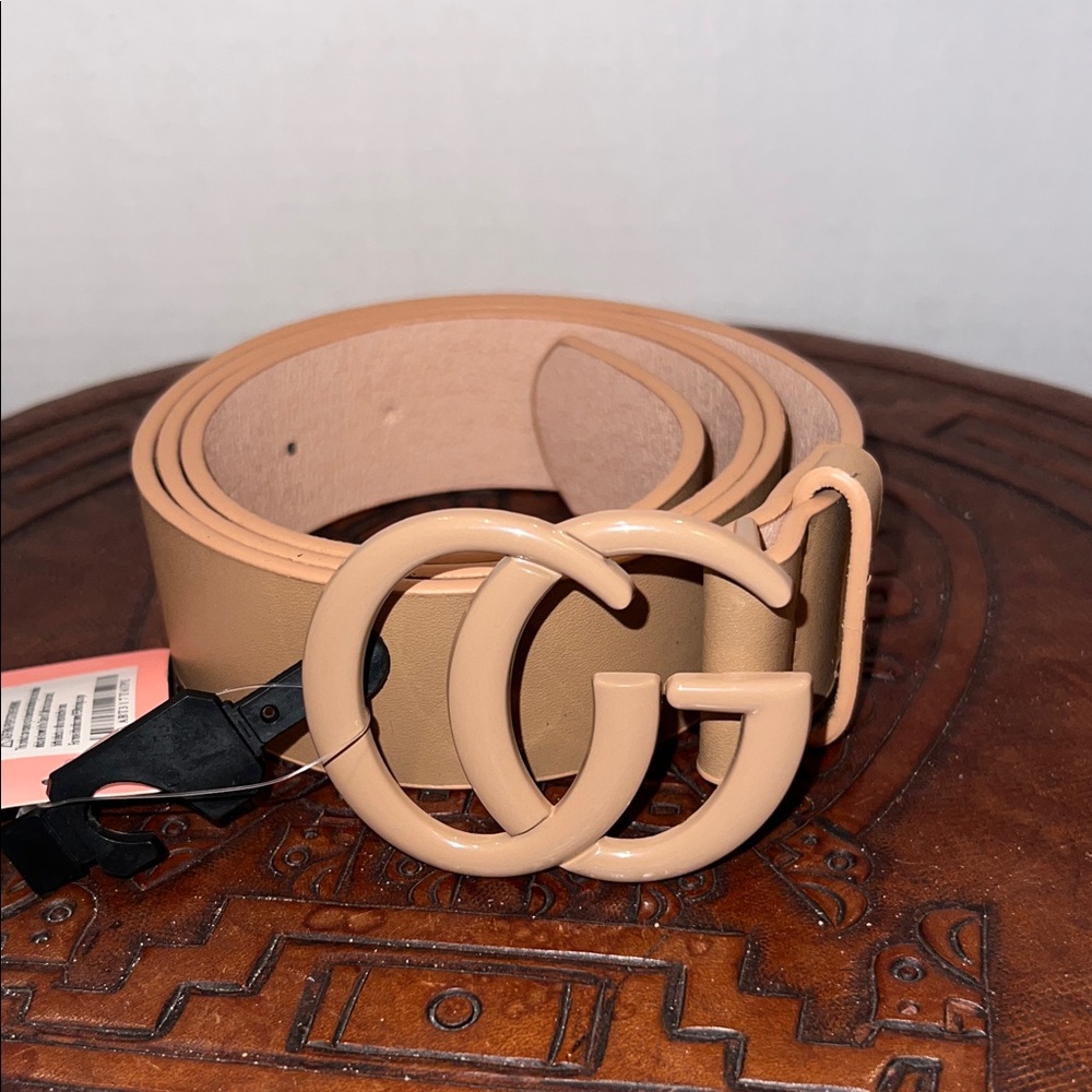 Fashion TAN Belt NWT